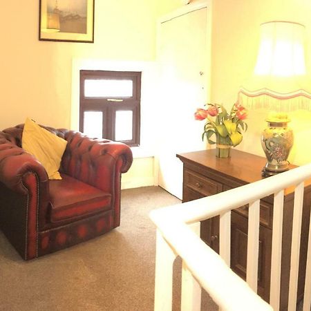 Browns Holiday Cottage Filey Bagian luar foto