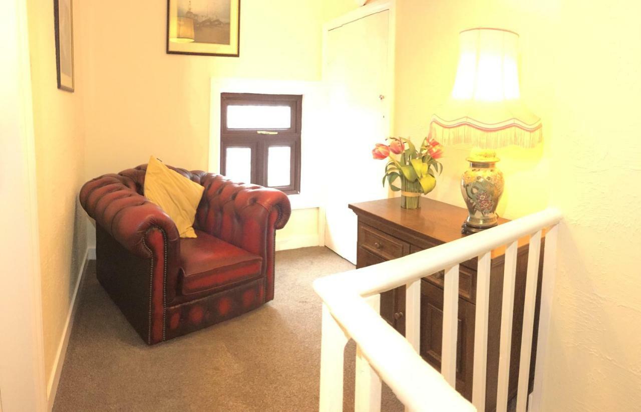 Browns Holiday Cottage Filey Bagian luar foto