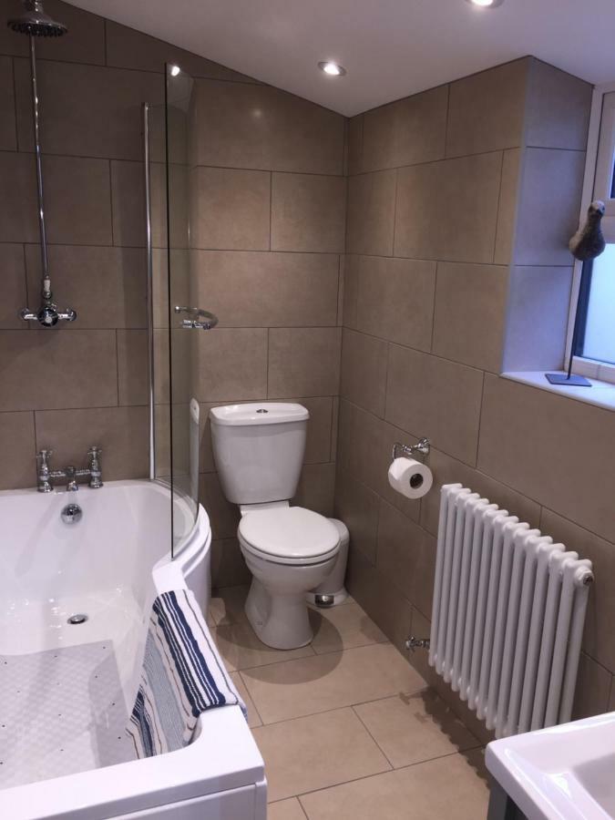 Browns Holiday Cottage Filey Bagian luar foto