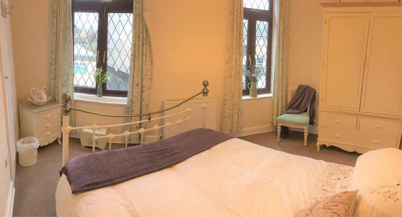 Browns Holiday Cottage Filey Bagian luar foto